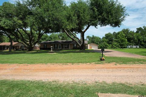 A home in Crockett