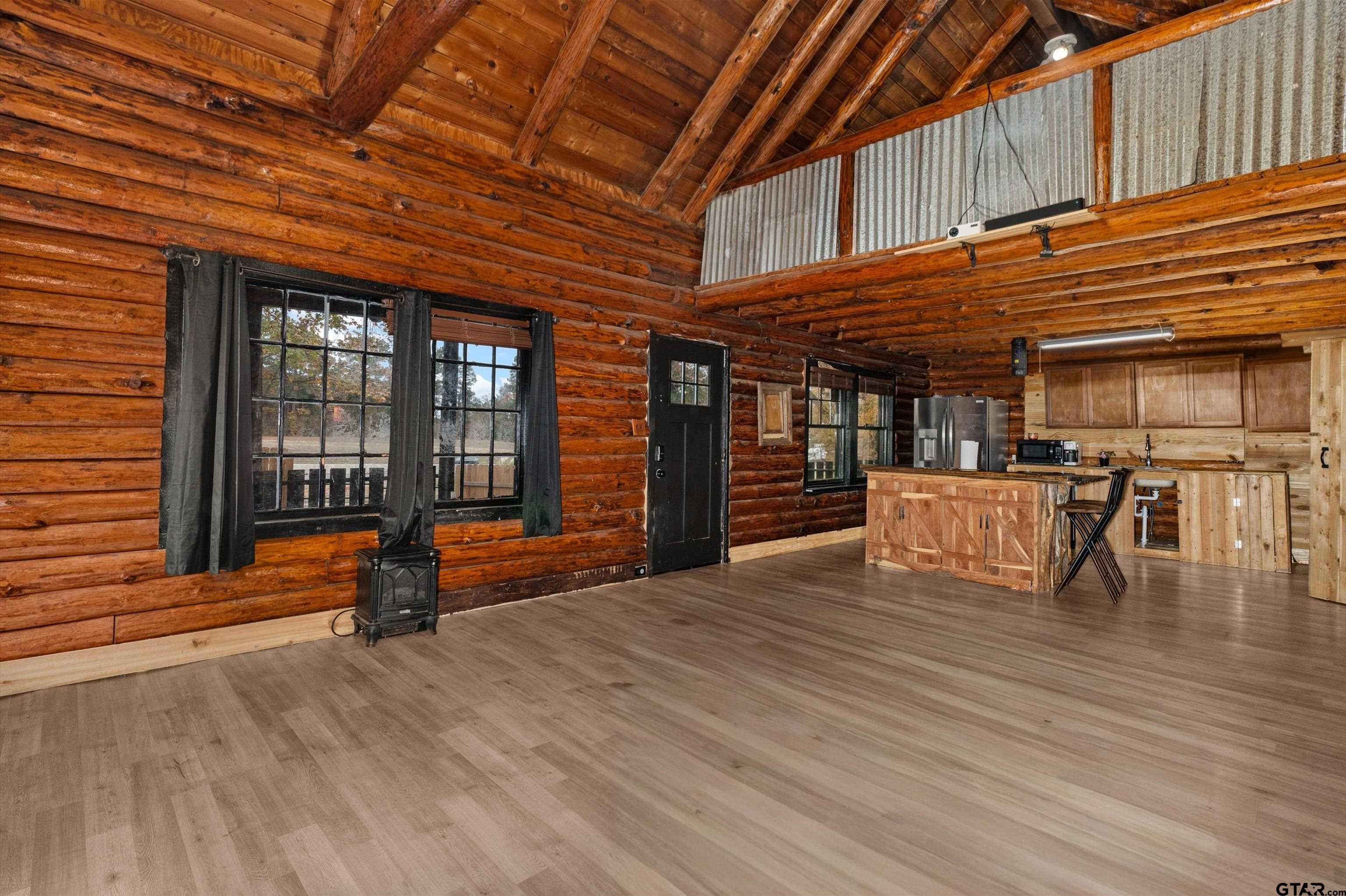 532 W State Highway 42 Access