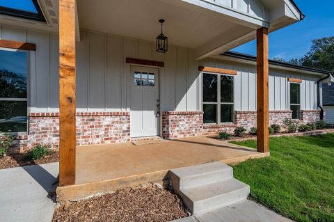 A home in Bullard