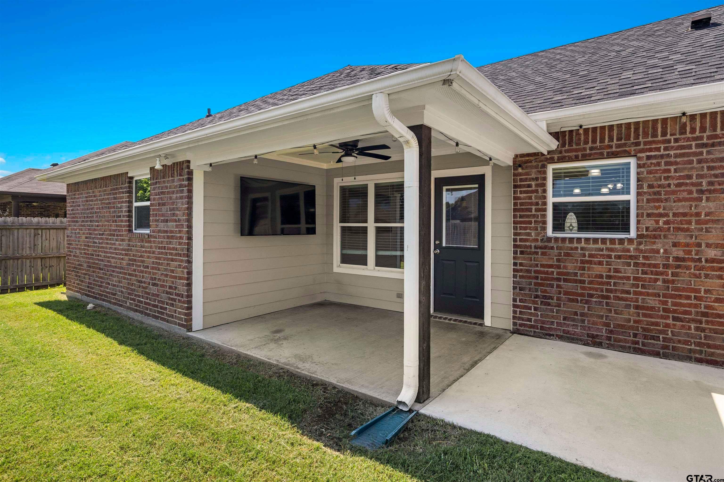411 Harrell