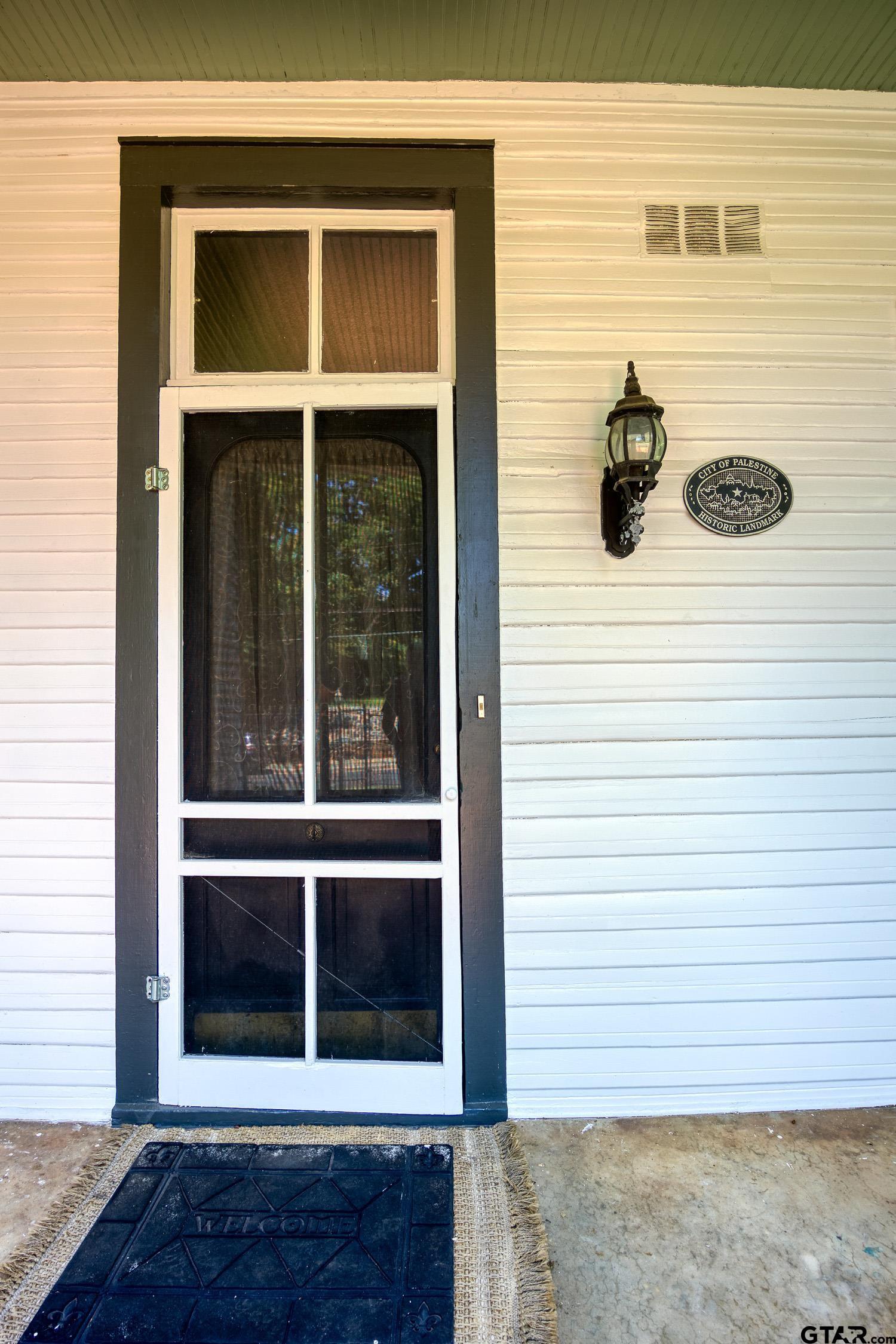 609 Fowler