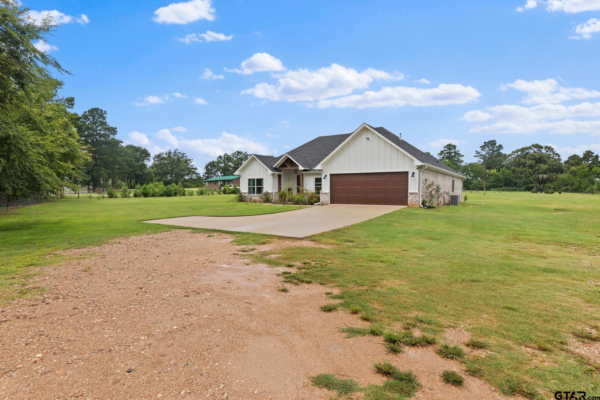 22477 County Road 2166