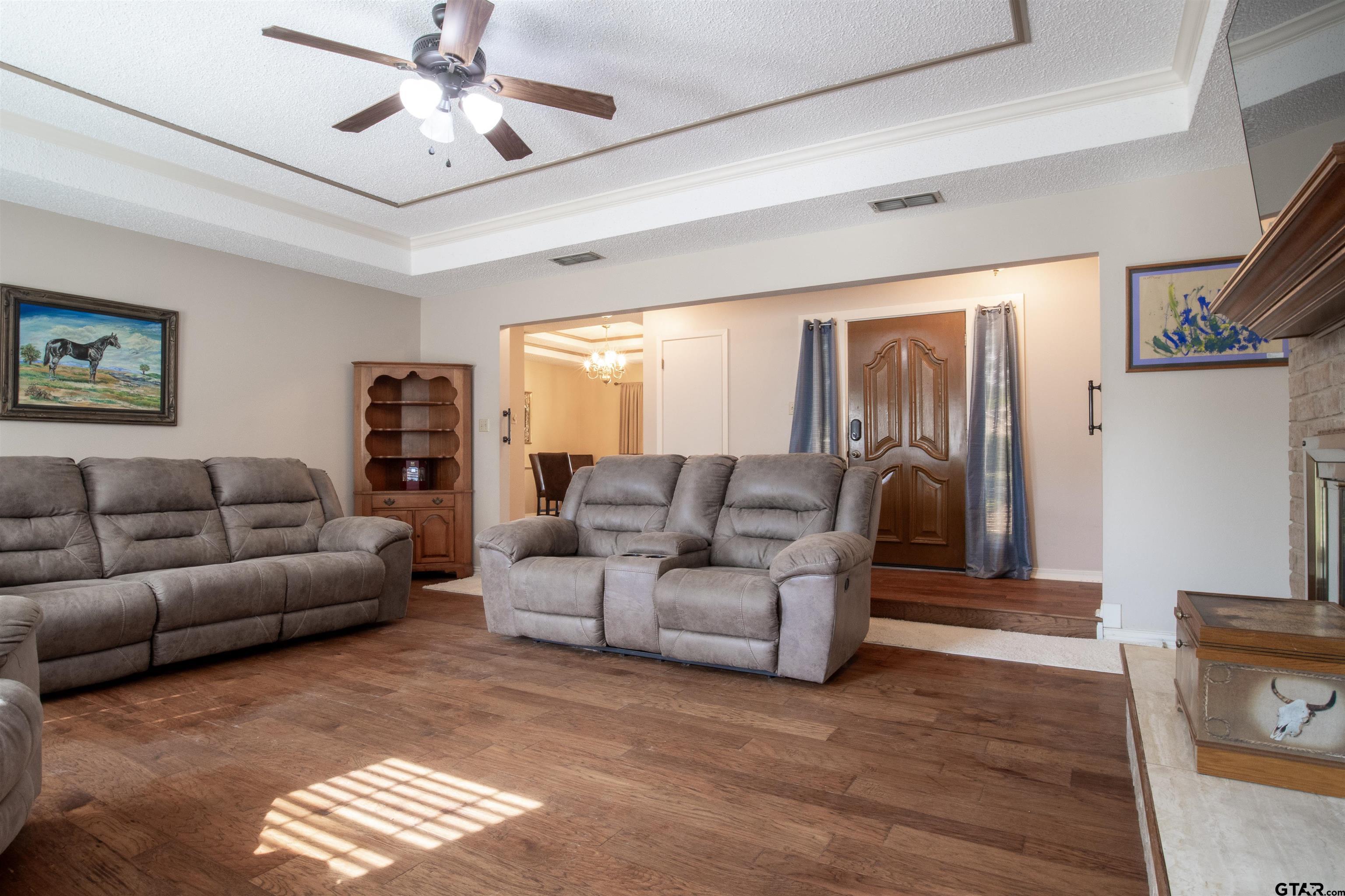 5932 Mesquite Dr.