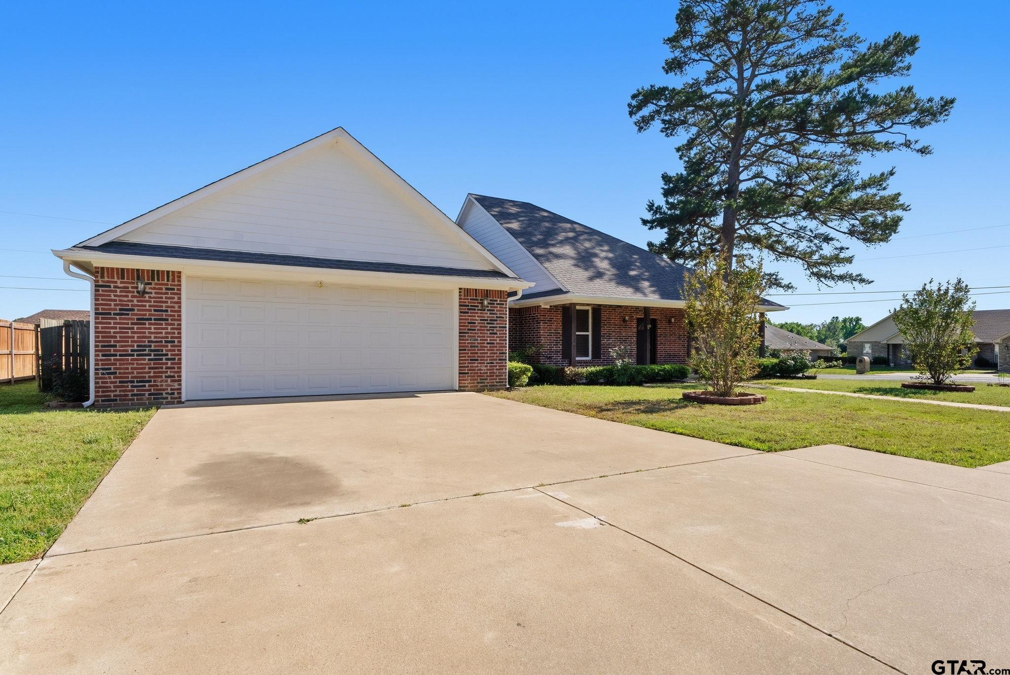 807 Jaxon Drive
