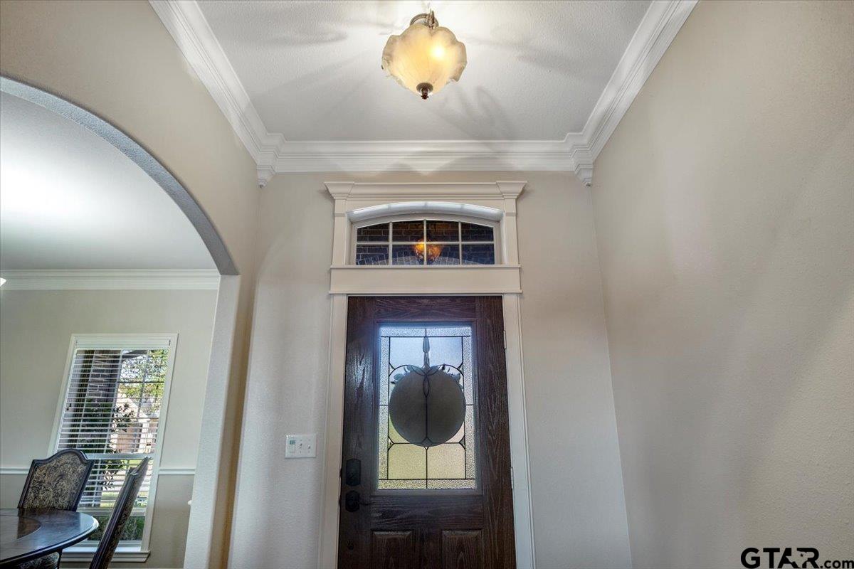 1009 Stagecoach Bend