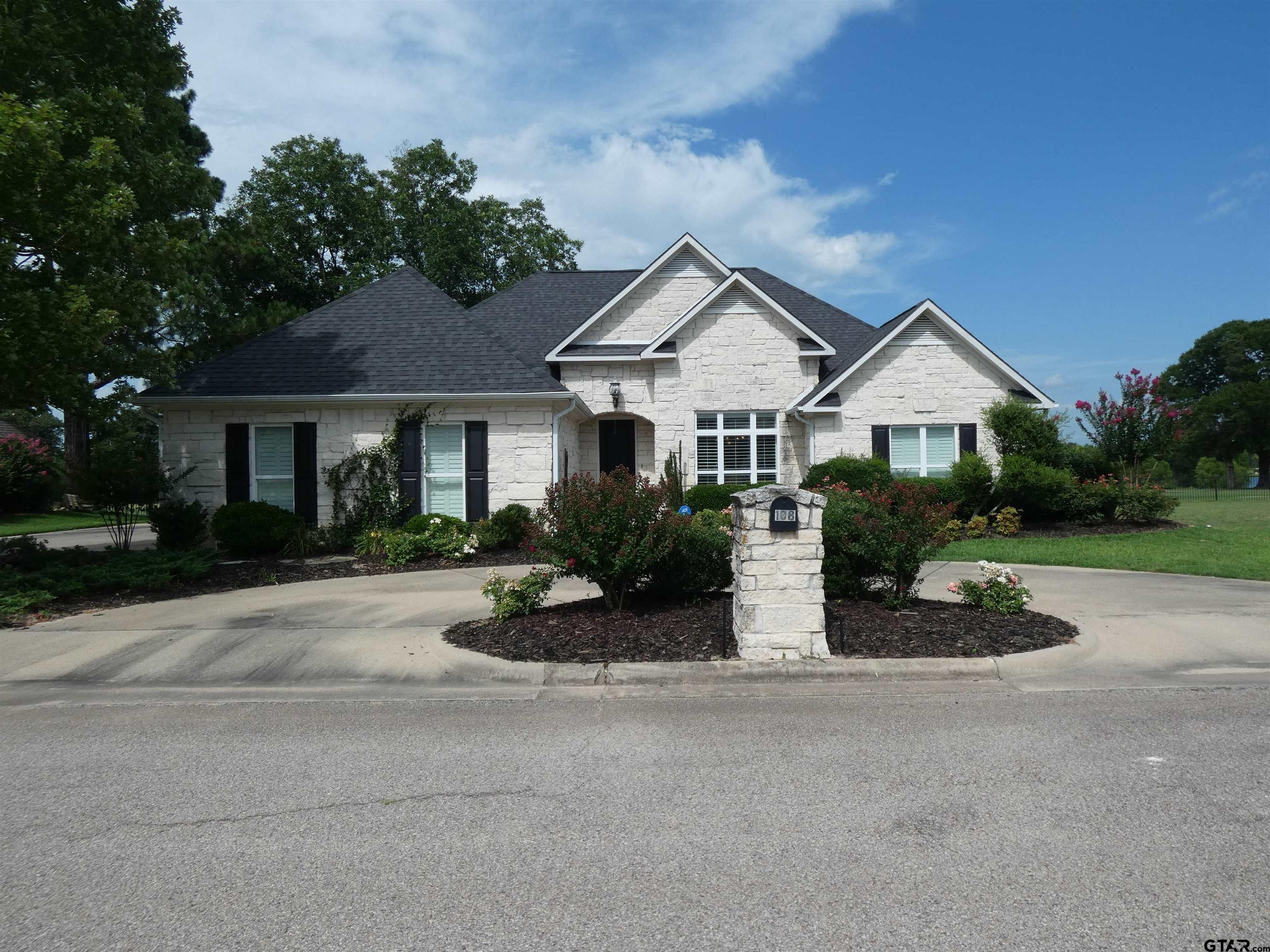 108 Links Drive