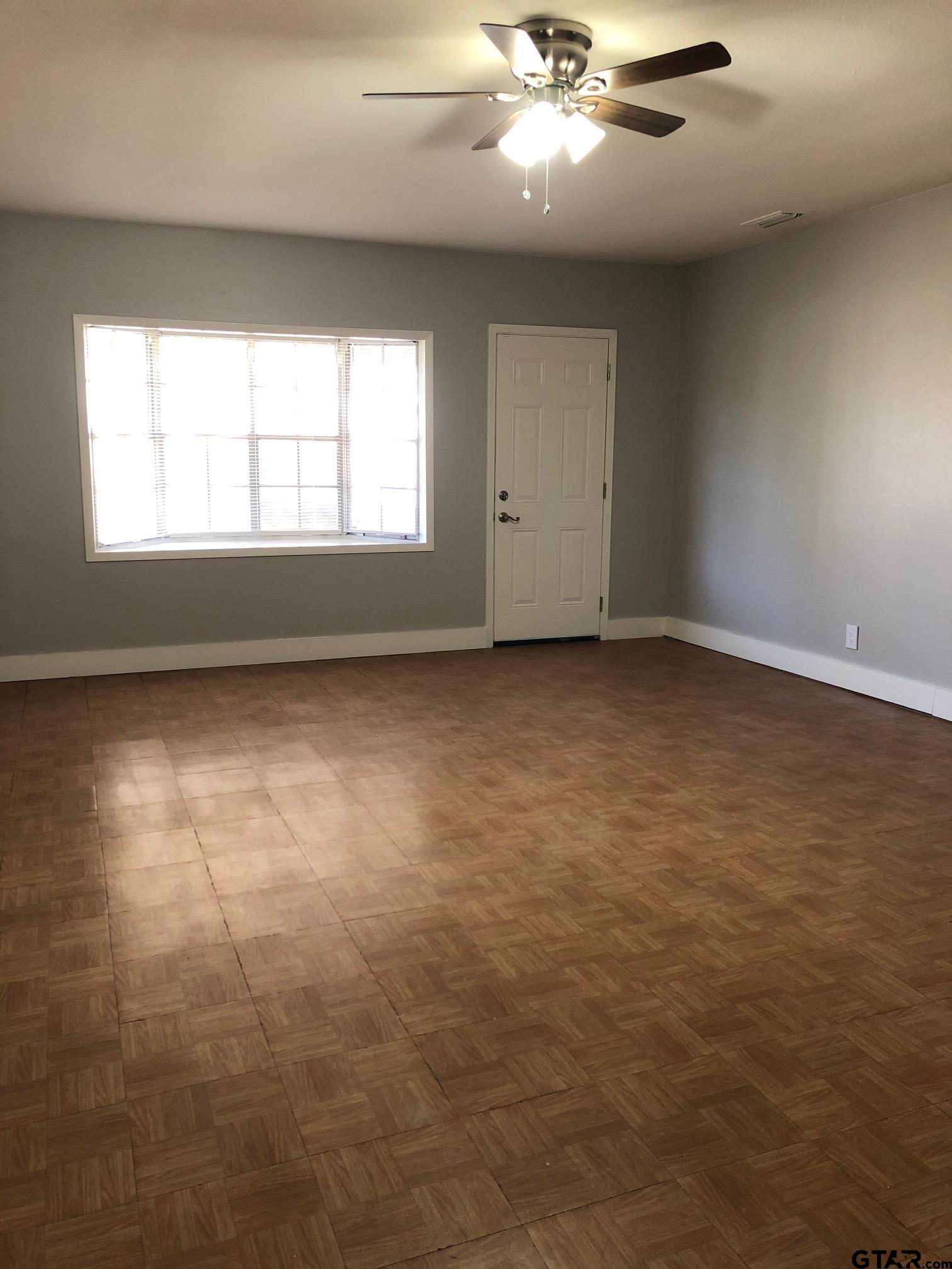 1516 Bowie Dr.