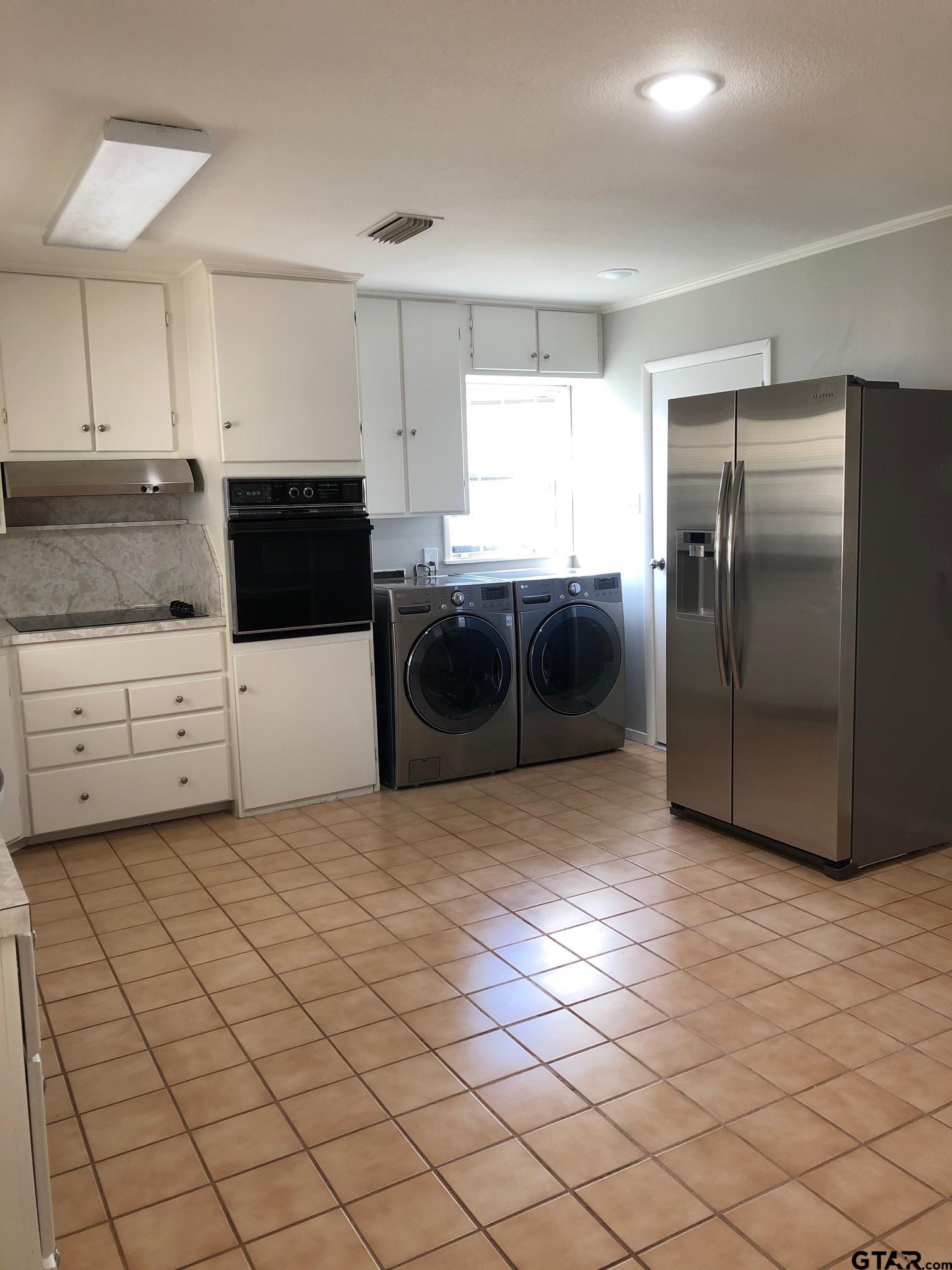1516 Bowie Dr.
