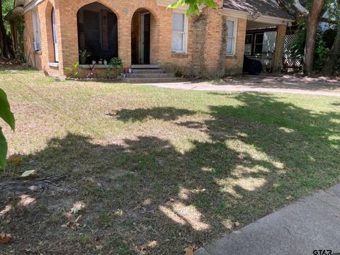 900 Lindsey Ln. Tyler TX 75701