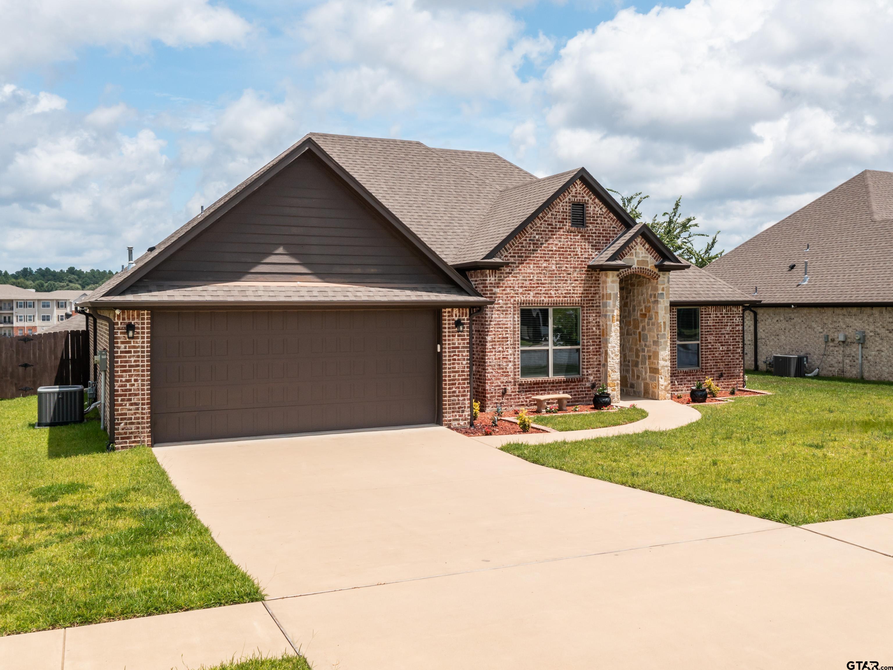 2009 Grassy Ridge Ln