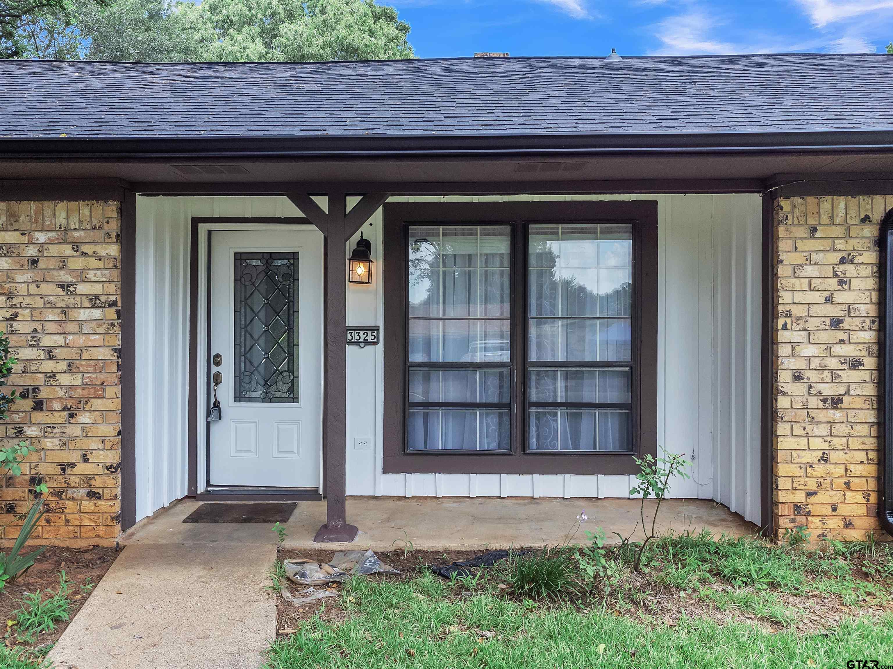 3325 Lockhaven Dr.