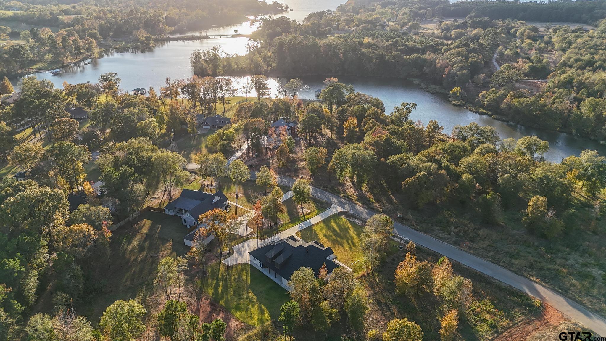 800 Stone Chimney Rd