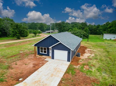 A home in Bullard