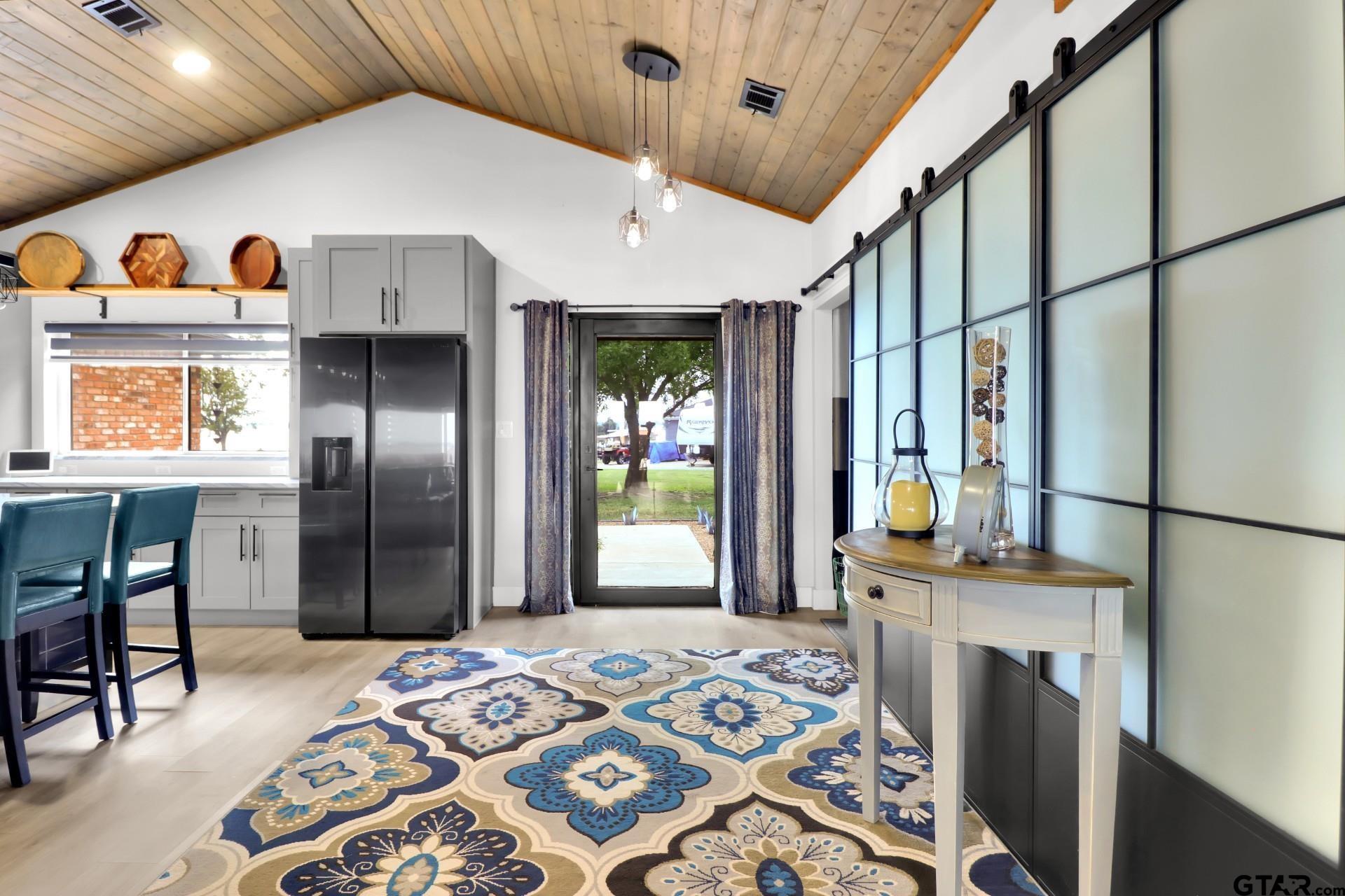 21855 South Shore DR