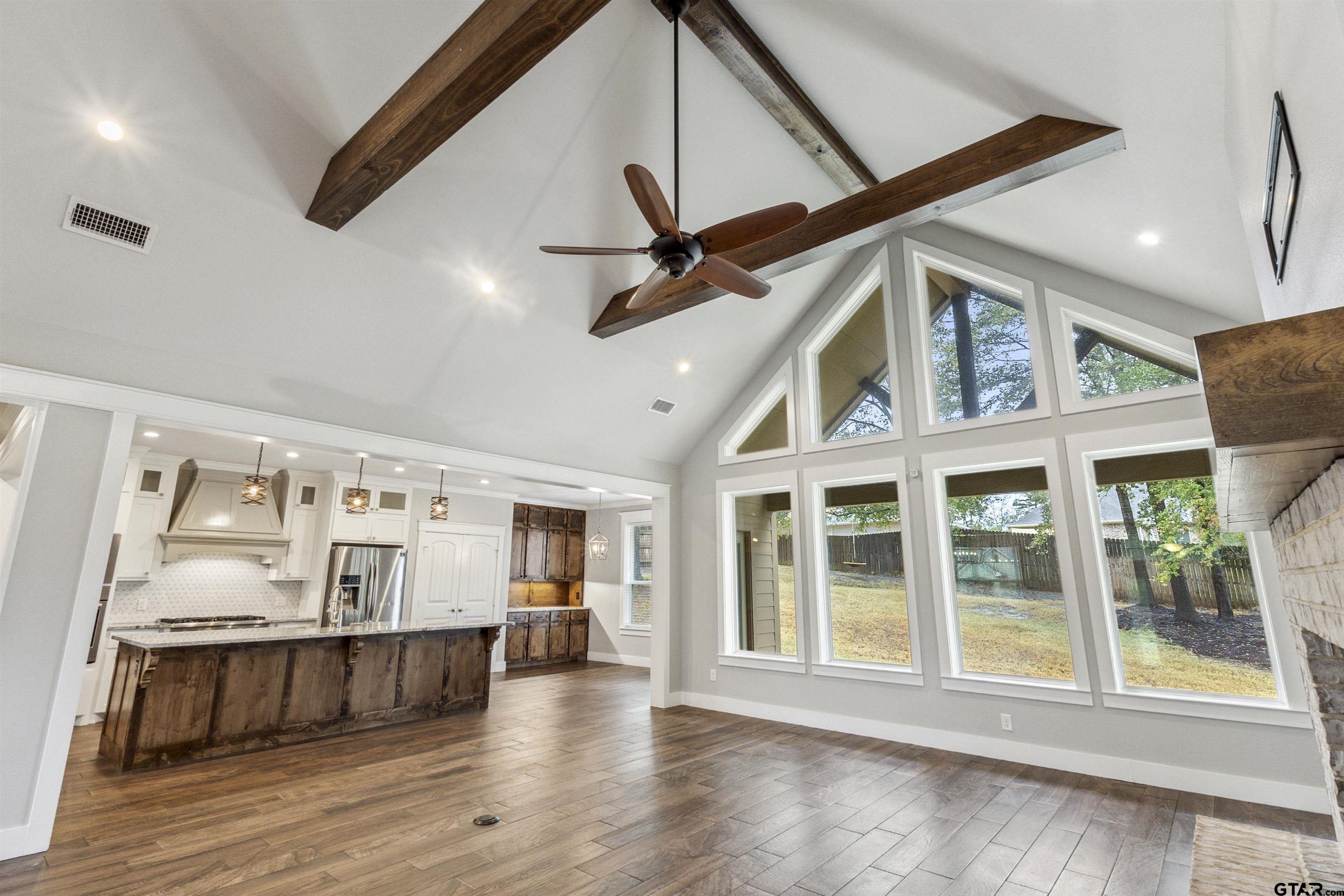 12090 Hackberry Hollow