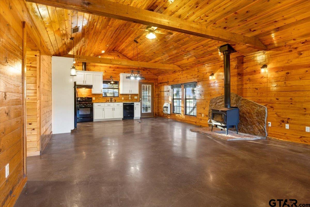 1809 County Road 4200