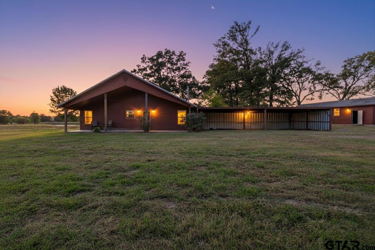 1809 County Road 4200