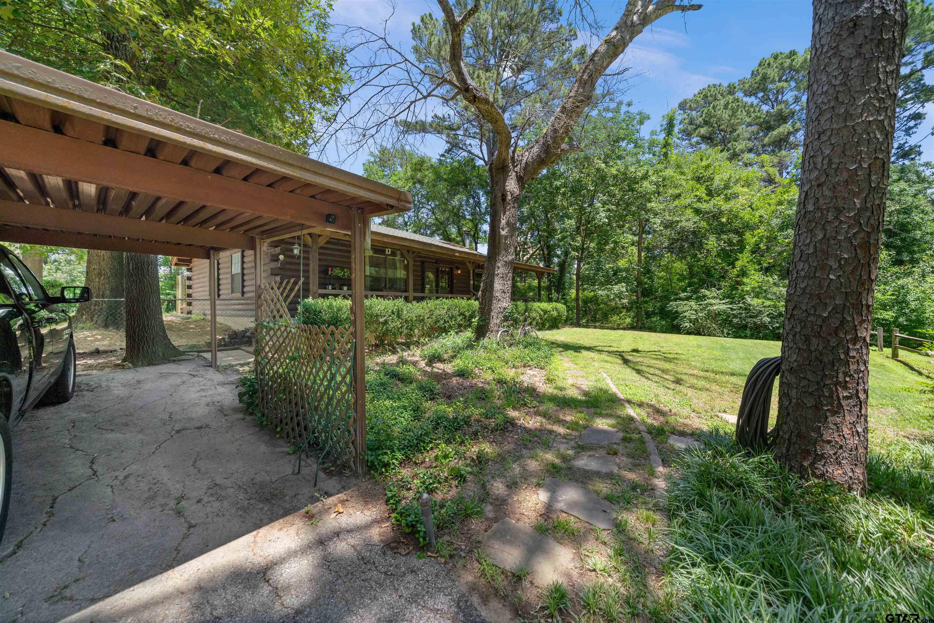 225 Springwood Cir