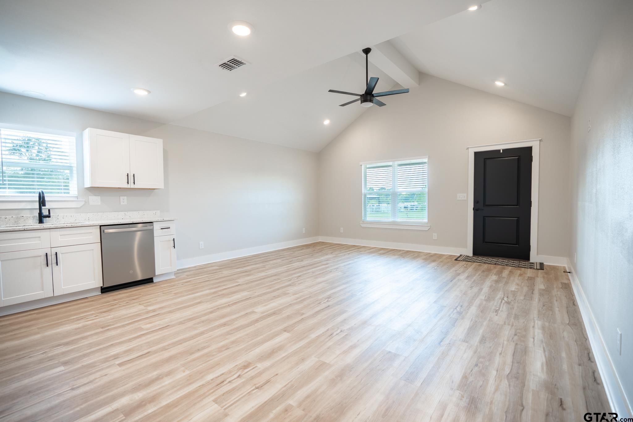 187 Red Bud Cir
