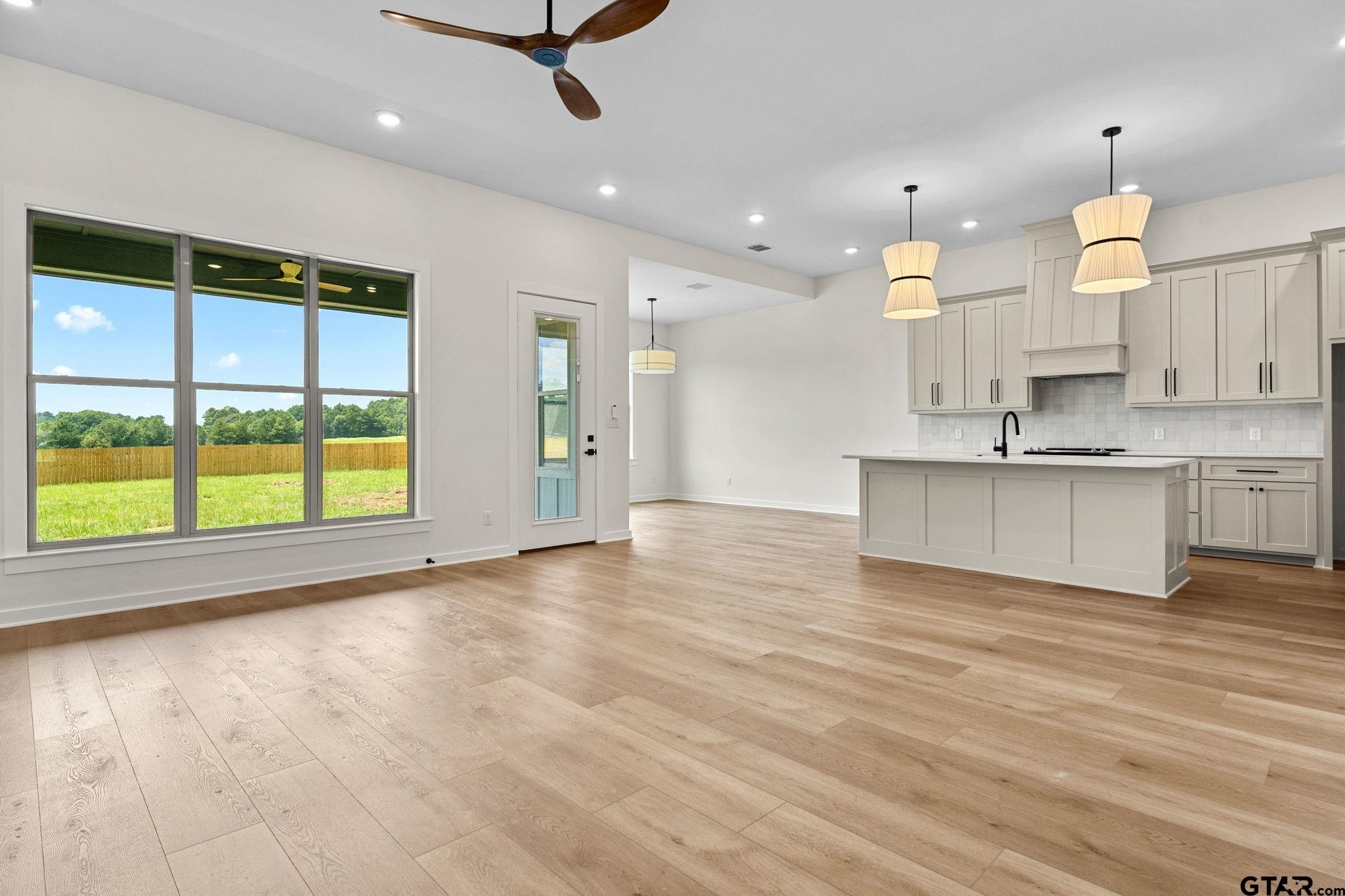 15302 County Road 1100