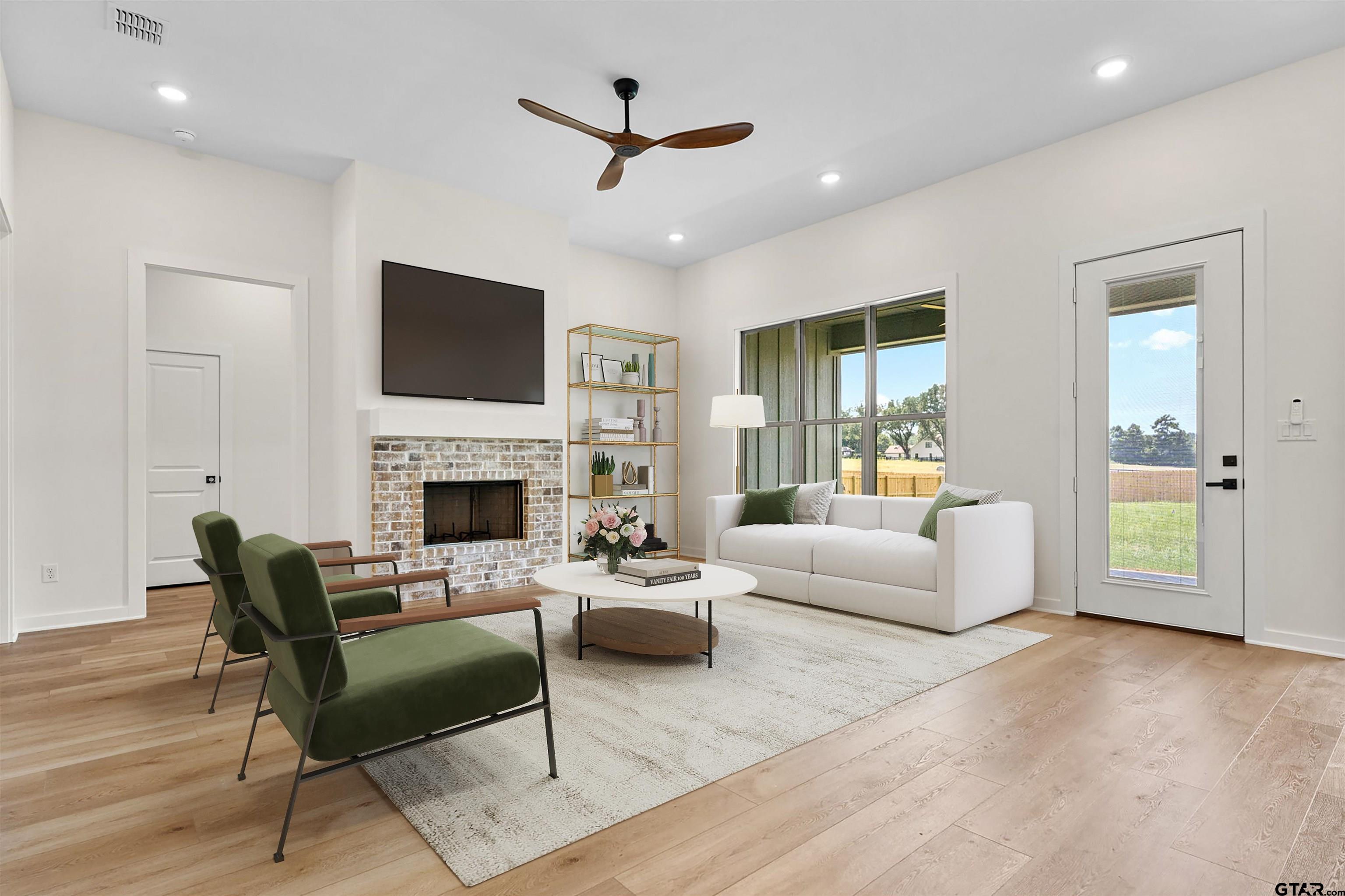 15302 County Road 1100