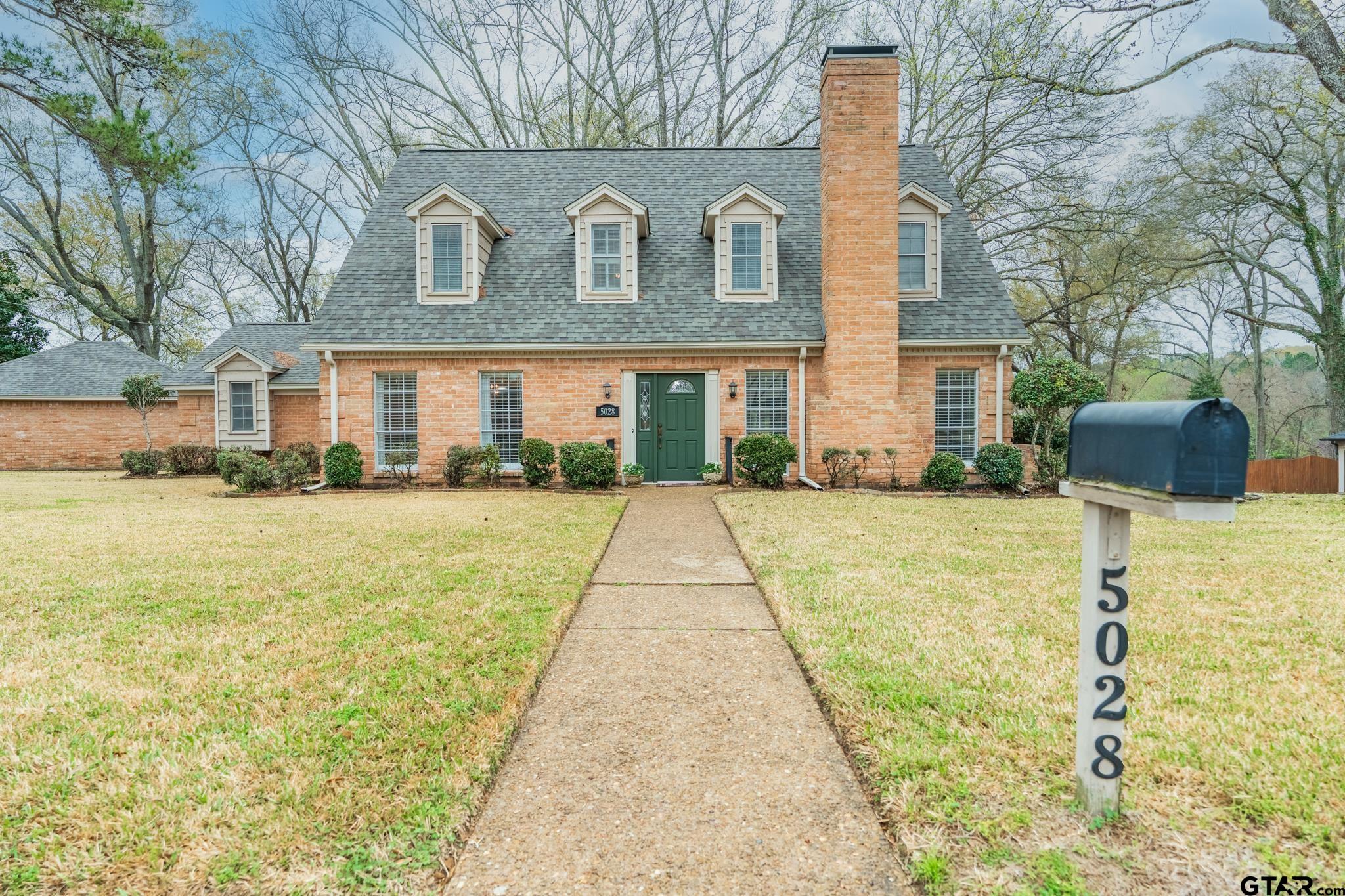 5028 Chad Dr
