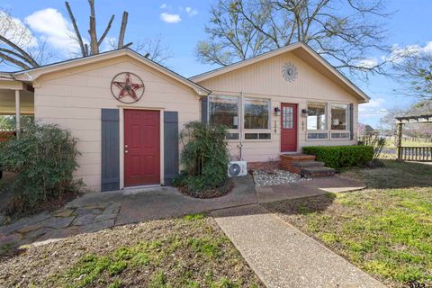 108 N Ponsard Troup TX 75789