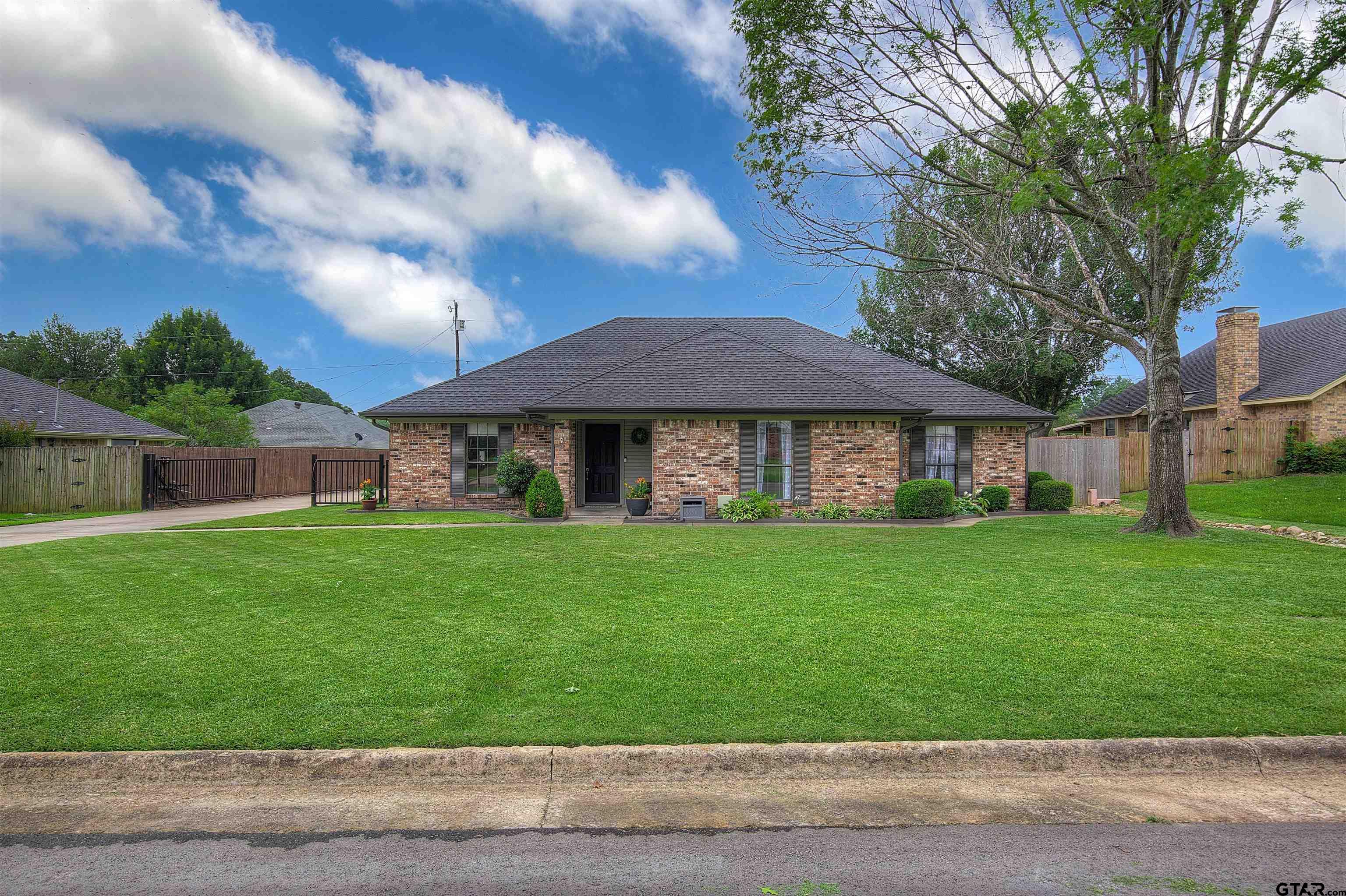1220 Melony Drive