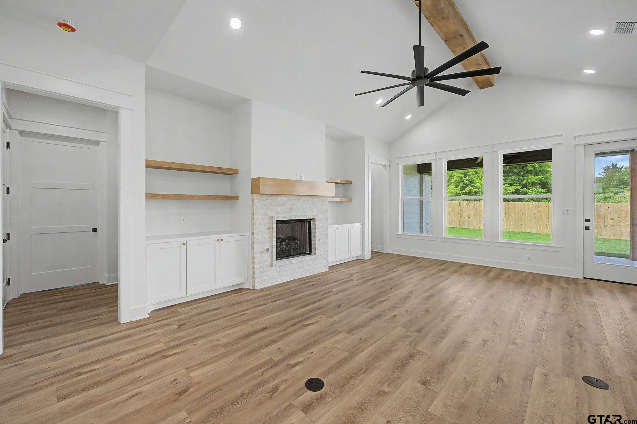 3139 Club Drive