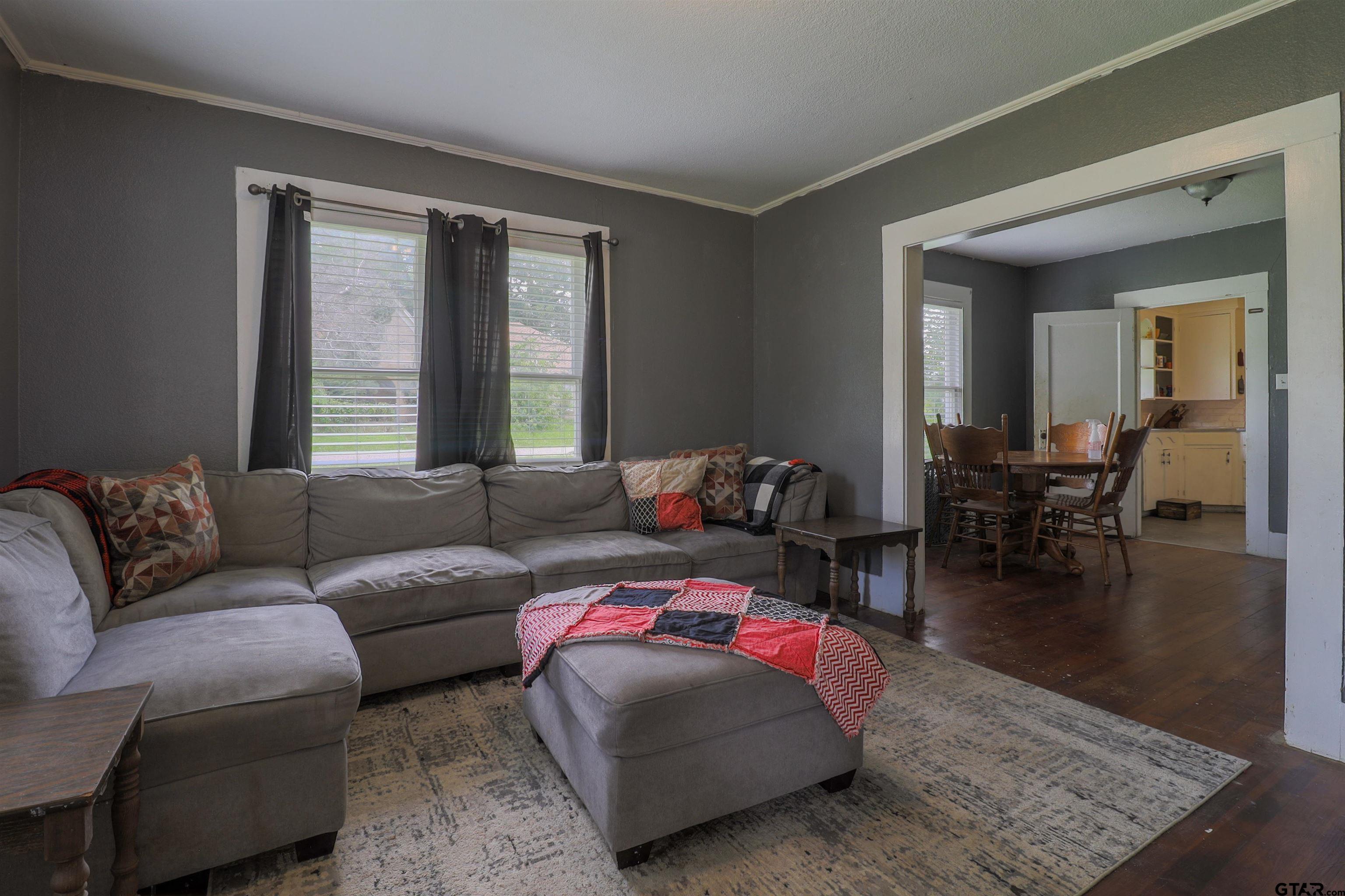 518 N Green