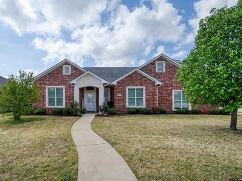 408 Laura Ln. Chandler TX 75758