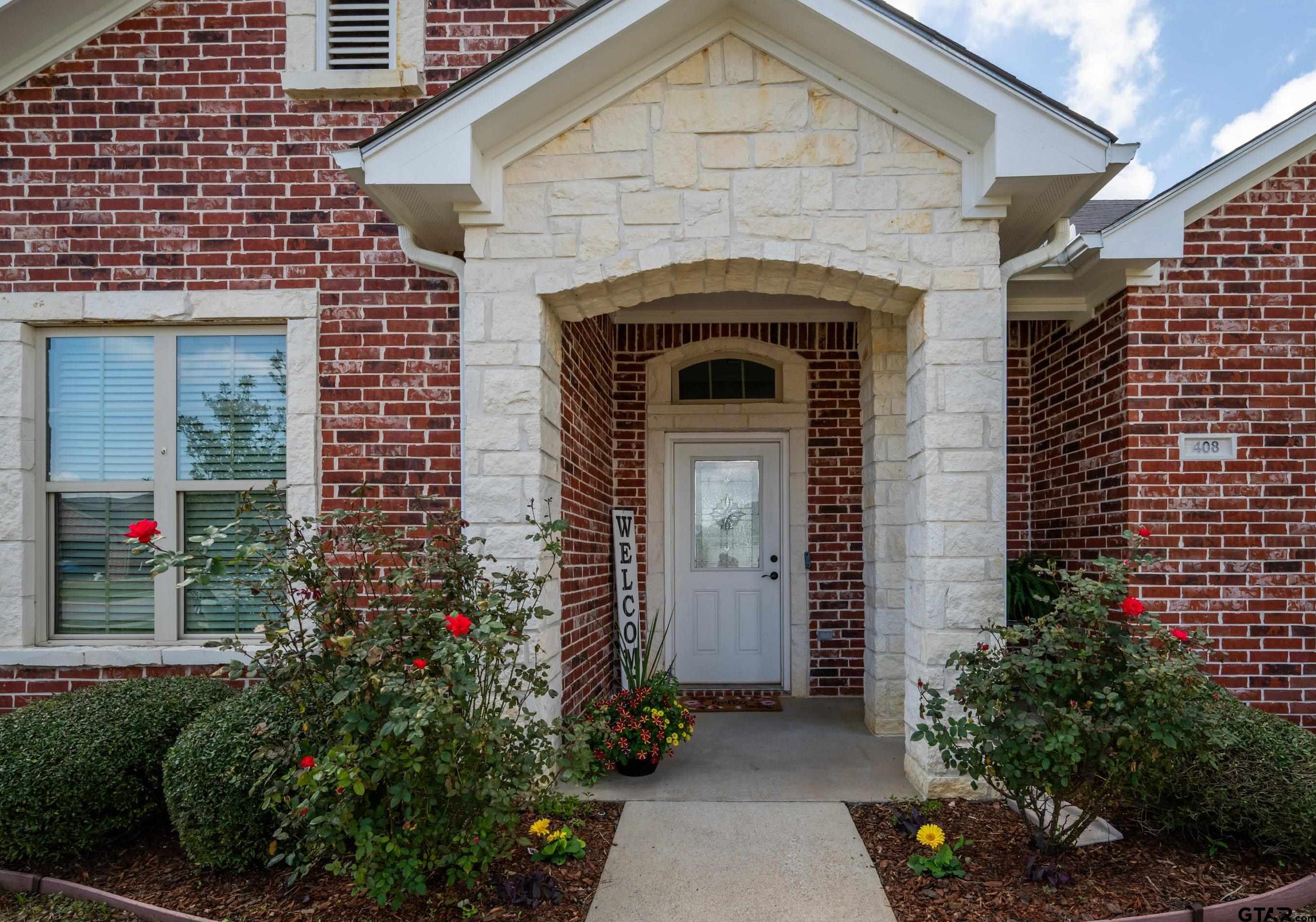 408 Laura Ln.