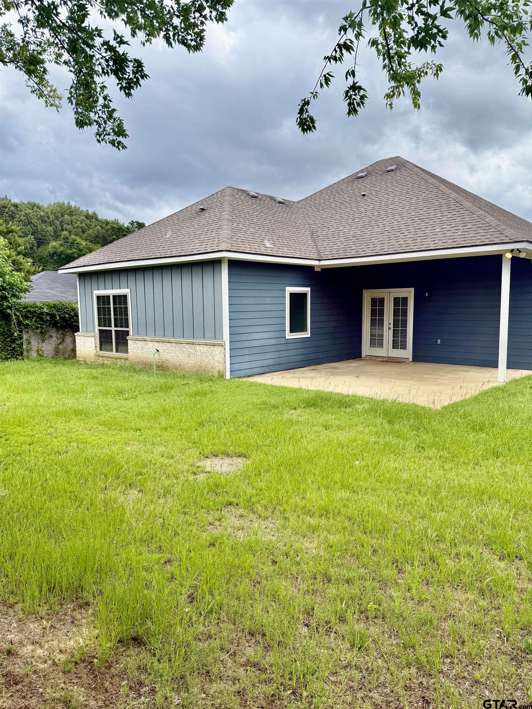 5807 Deauville St.