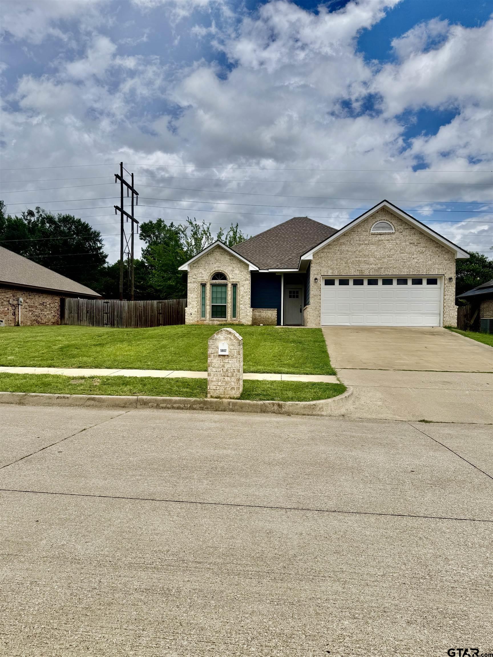 5807 Deauville St.