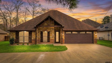 2114 W Hawkins Pkwy Longview TX 75605