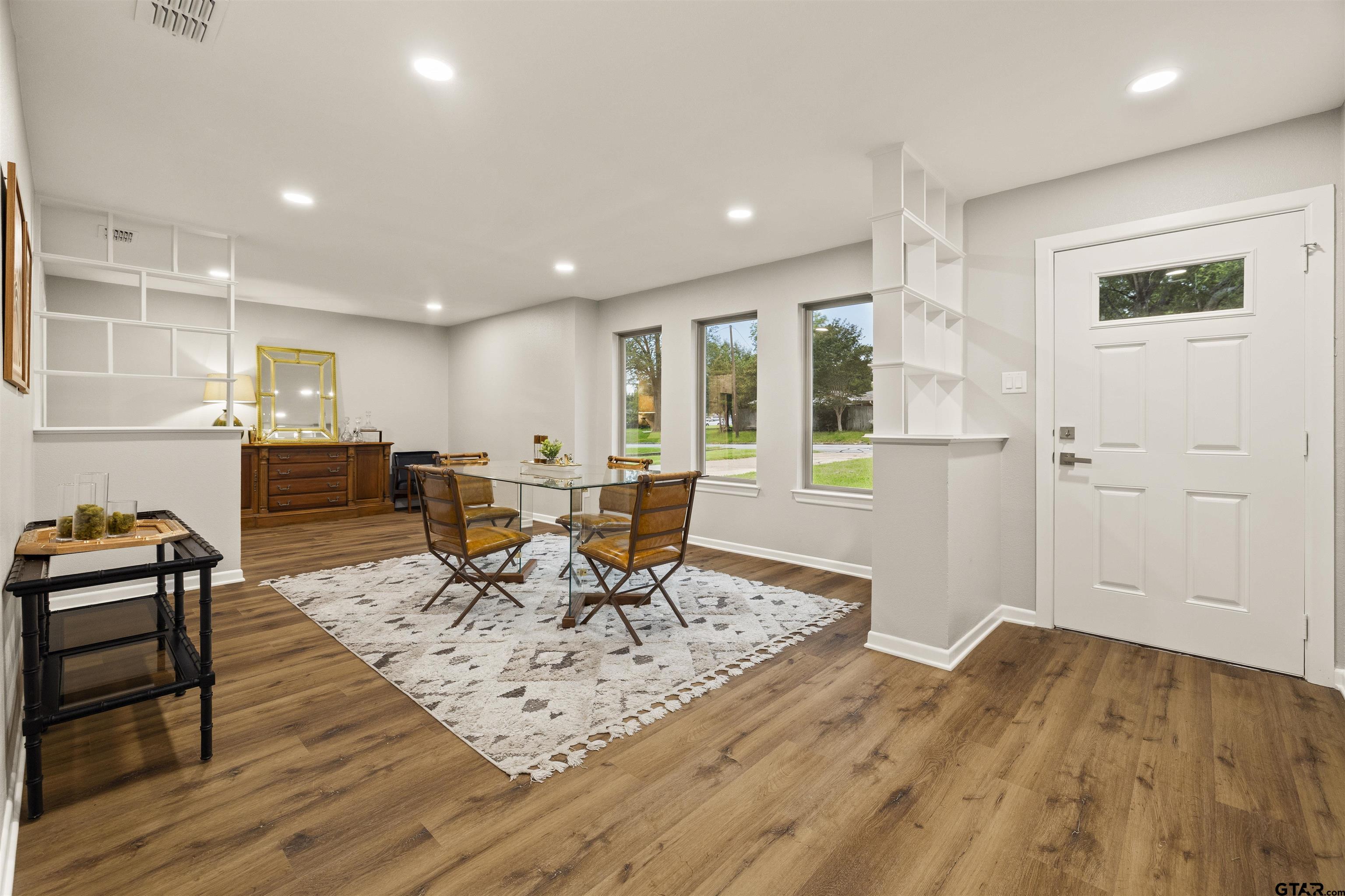 2913 Rollingwood Dr