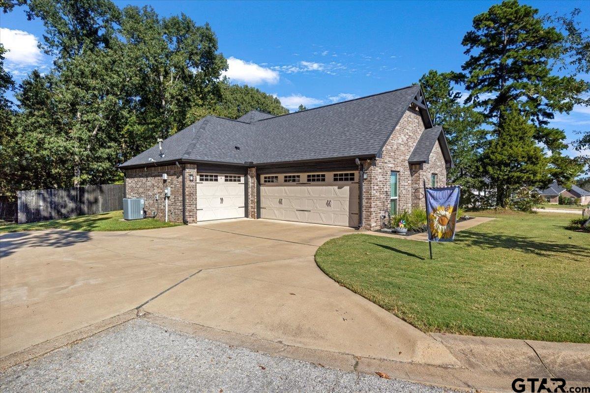 24012 Wildflower Circle