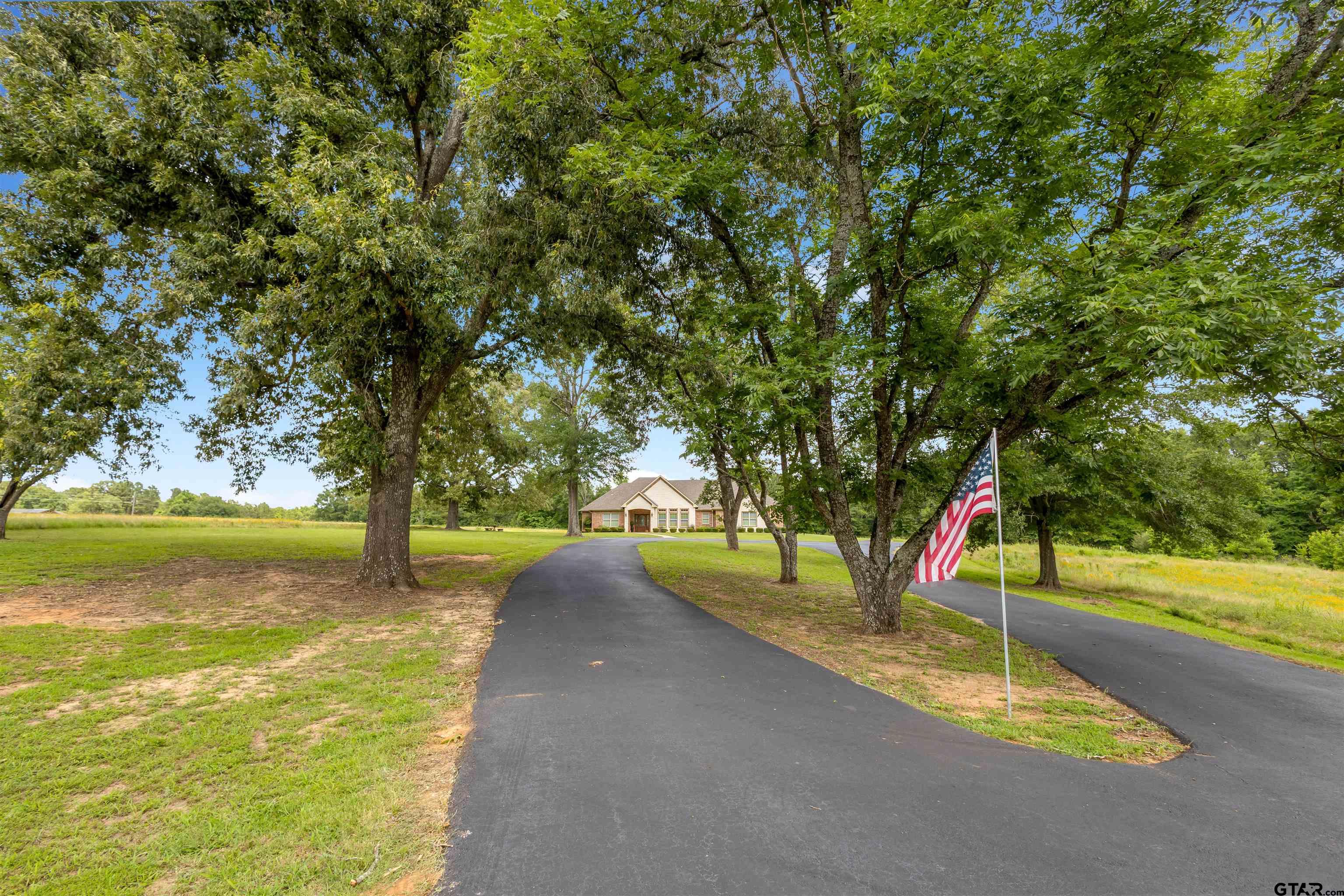 1250 N Highway 37
