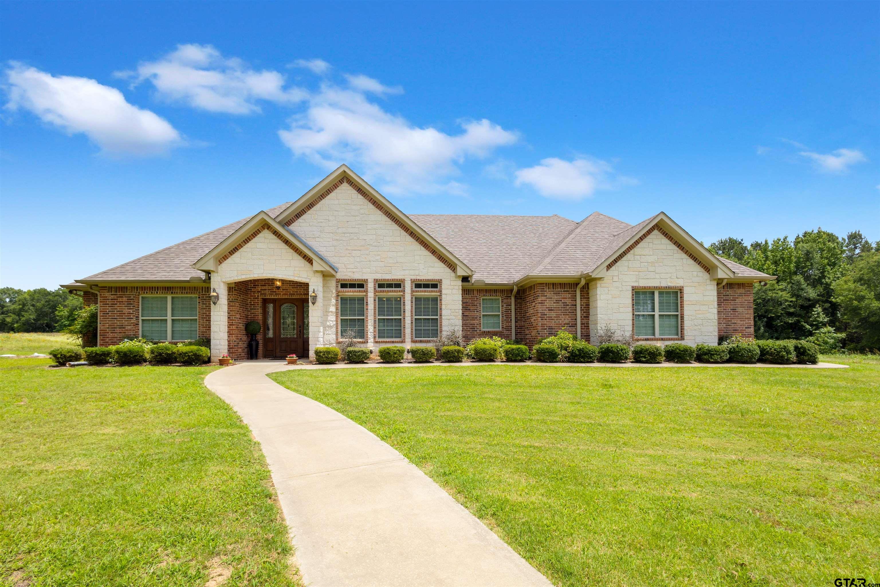 1250 N Highway 37