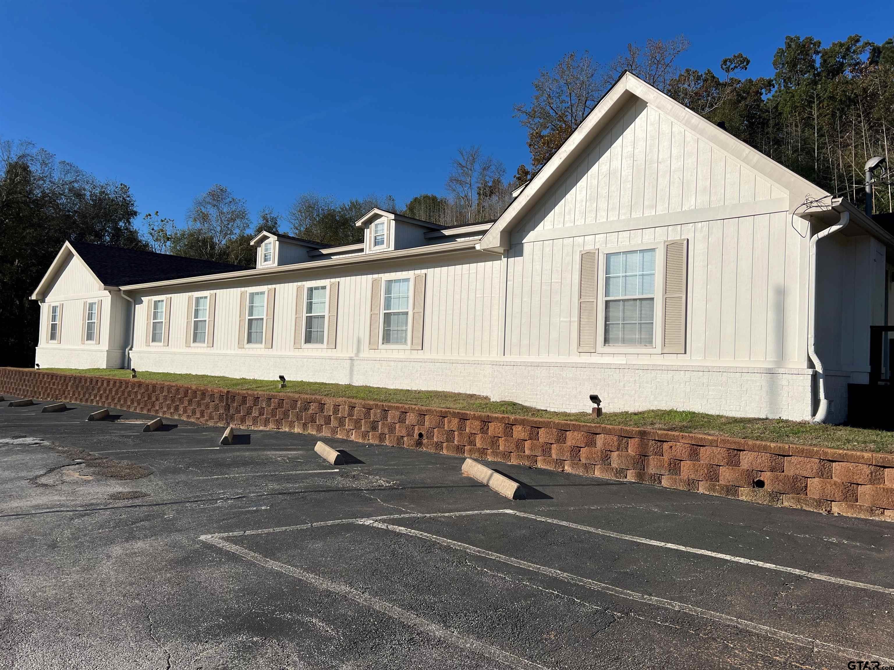 15632 S Hwy 110
