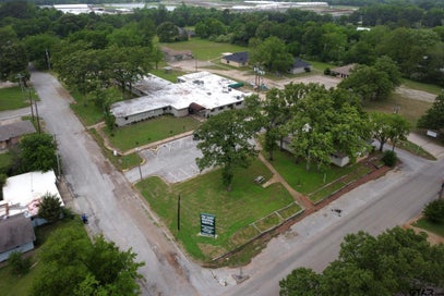 707 N Waldrip Grand Saline TX 75140