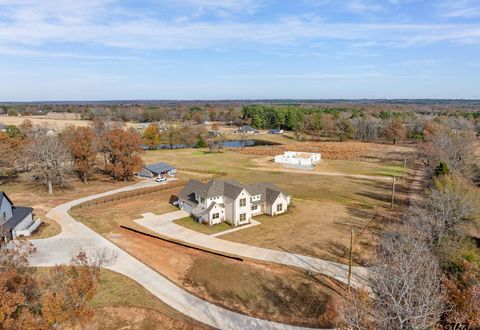 22039 CR 3312 Chandler TX 75758