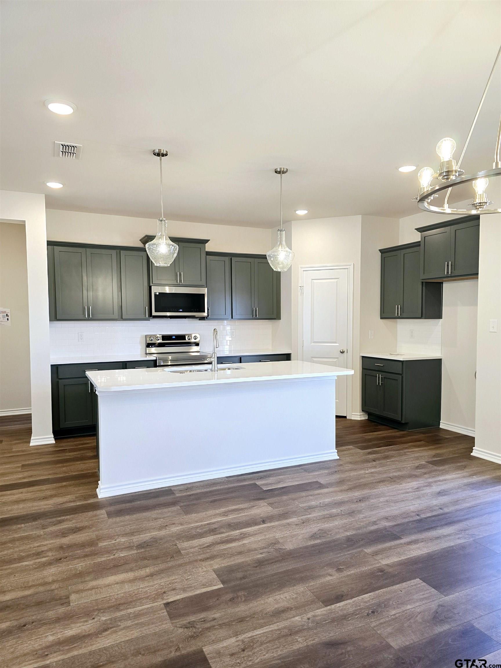 602 Kidd Dr.