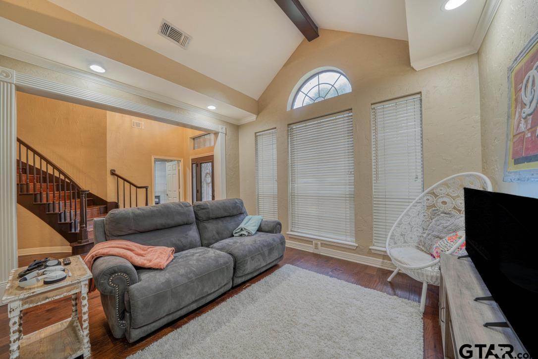 1500 Kiowa Ct.