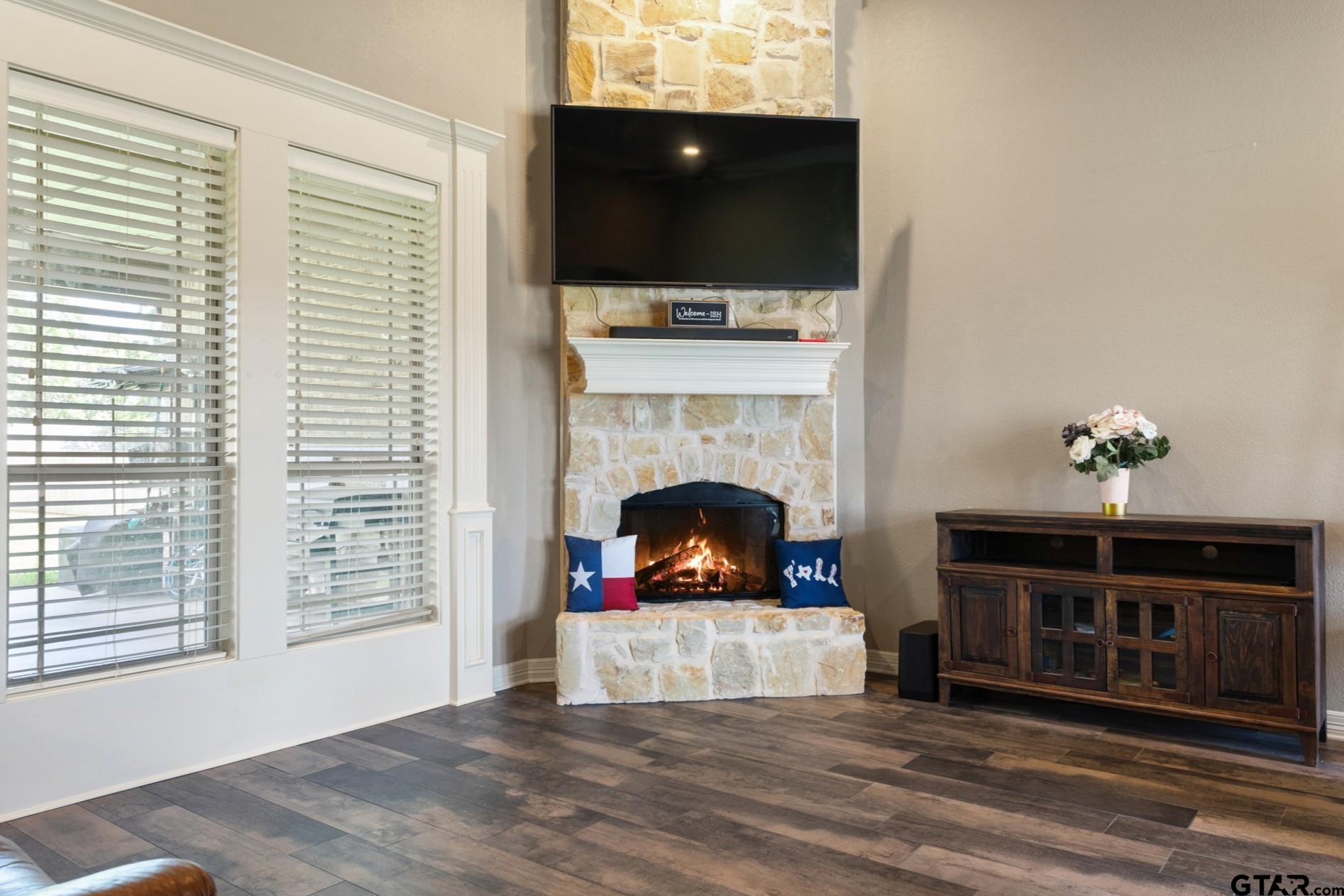 21311 Boone Dr