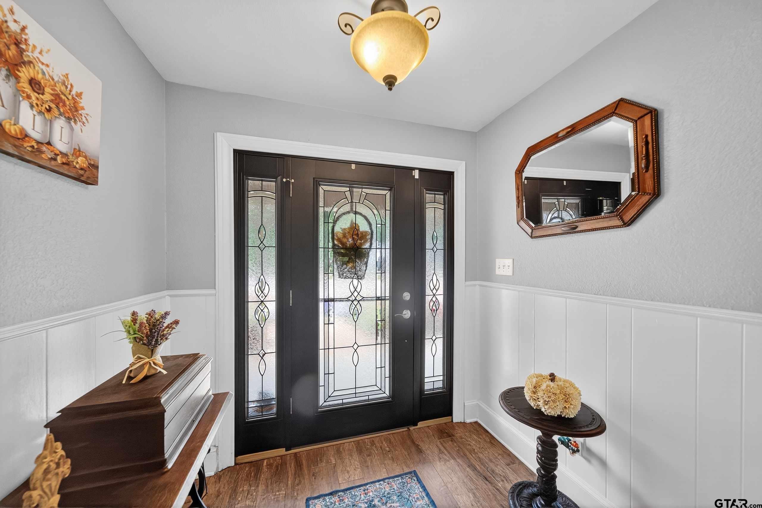 707 N Sherwood Drive