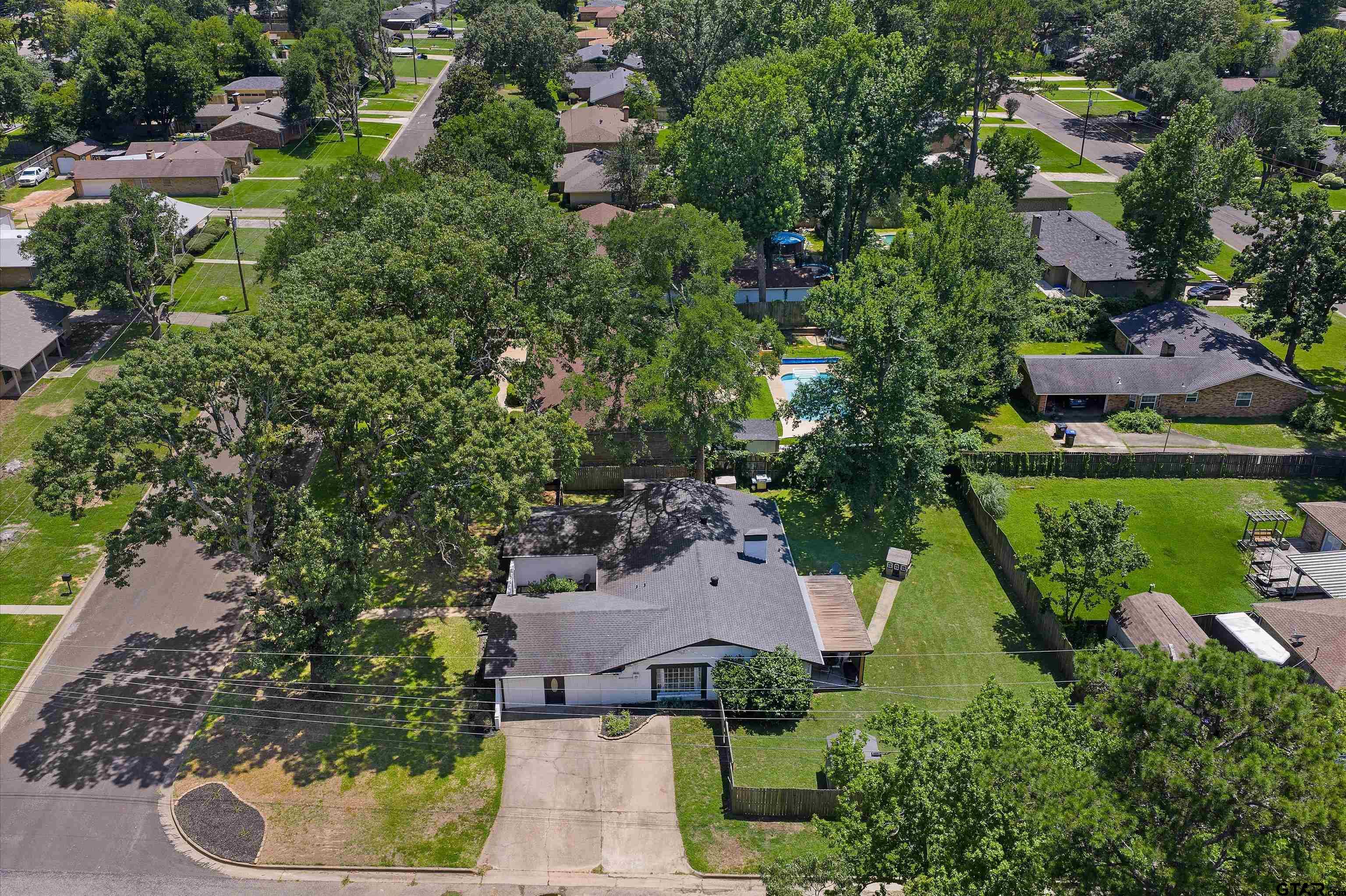 1515 Miami Dr.