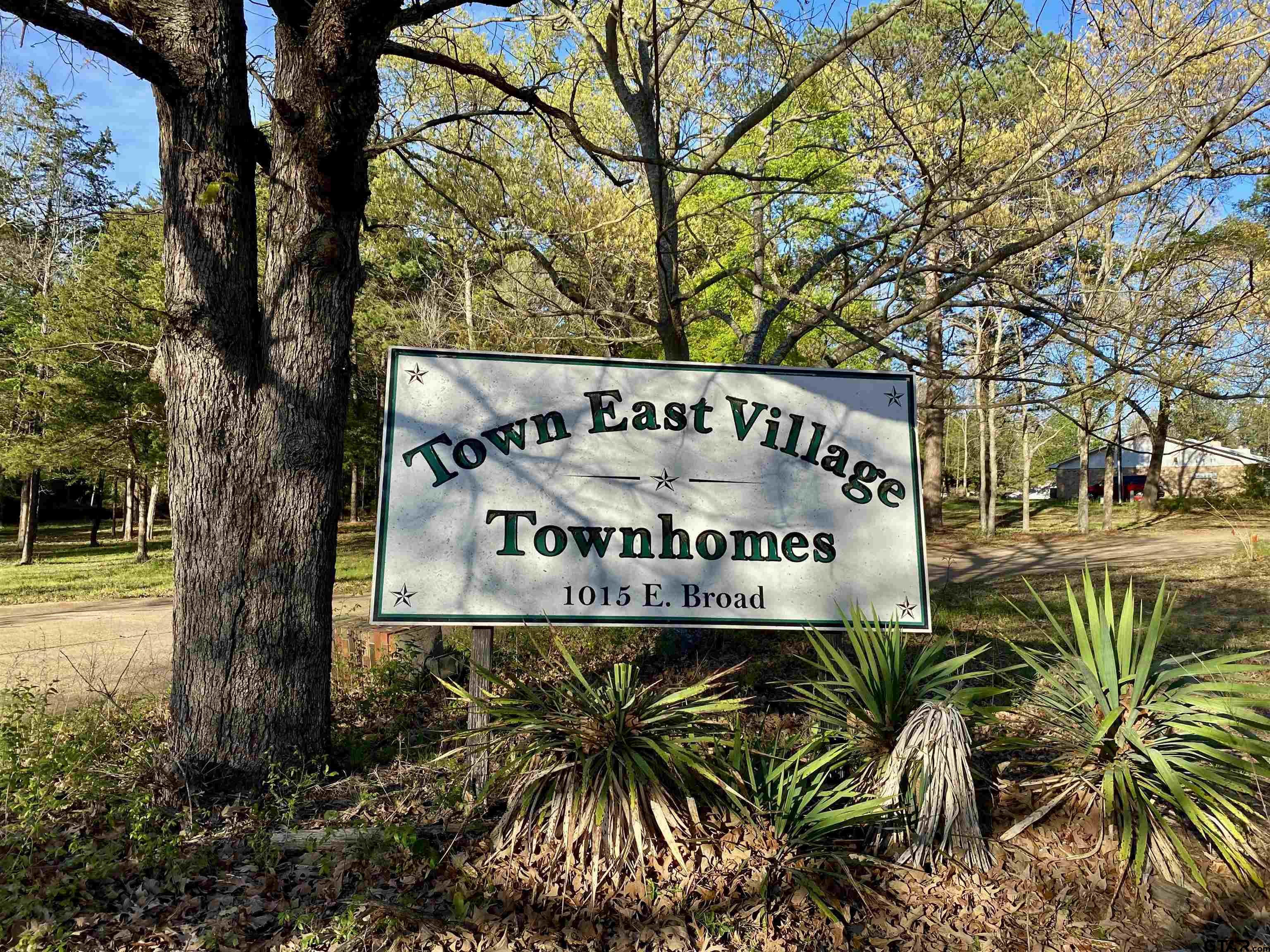 1015 E Broad St. #14