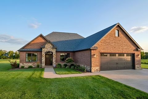 1612 Courtland Lane Lindale TX 75771