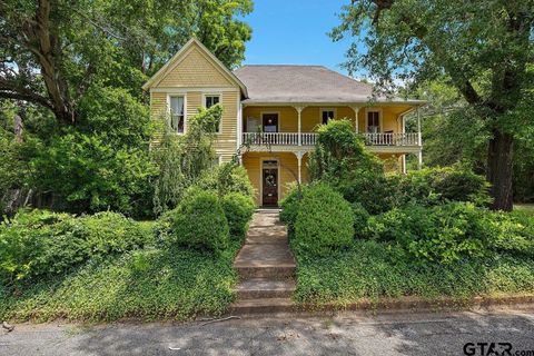 502 E Montgomery Crockett TX 75835